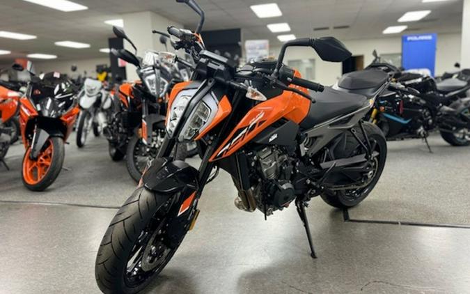 2024 KTM Duke 790