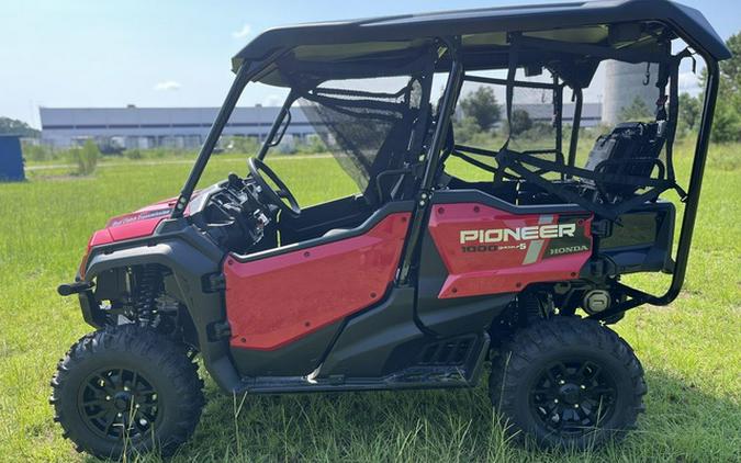 2024 Honda Pioneer 1000-5 Deluxe