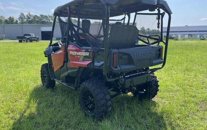 2024 Honda Pioneer 1000-5 Deluxe