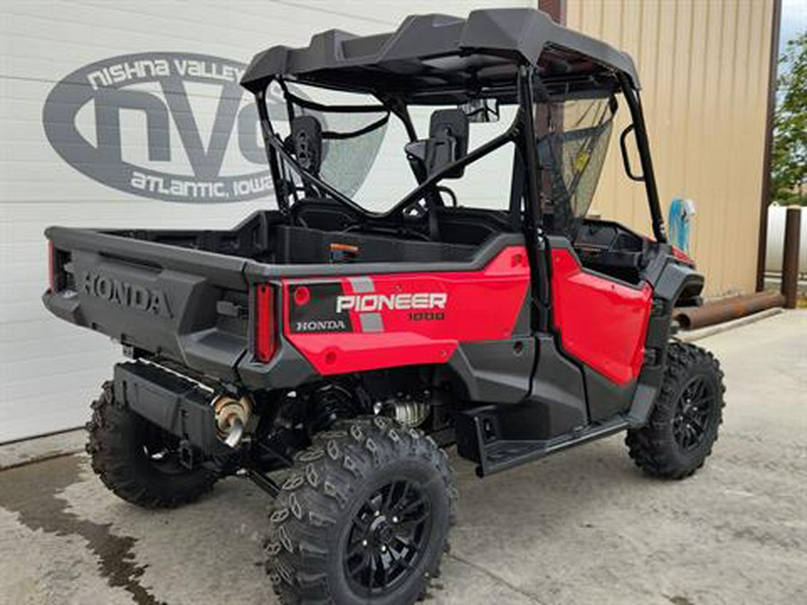 2024 Honda Pioneer 1000 Deluxe