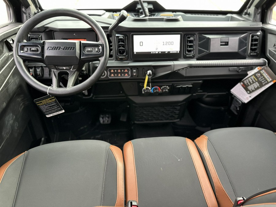 2026 Can-Am Defender MAX Lone Star Cab HD11