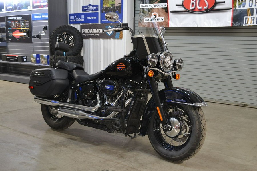 2020 Harley-Davidson® FLHCS - Heritage Classic 114