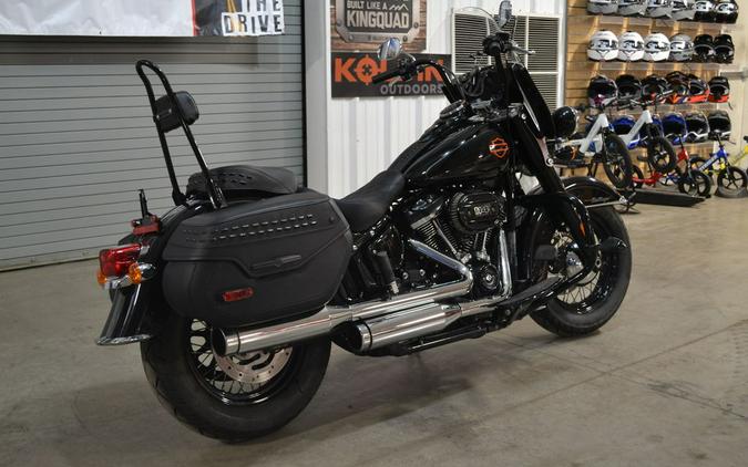 2020 Harley-Davidson® FLHCS - Heritage Classic 114