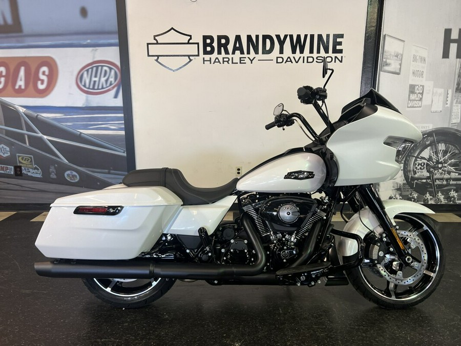 2024 Harley-Davidson Road Glide® White Onyx Pearl FLTRX