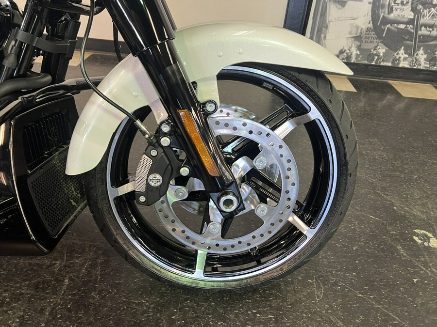 2024 Harley-Davidson Road Glide® White Onyx Pearl FLTRX