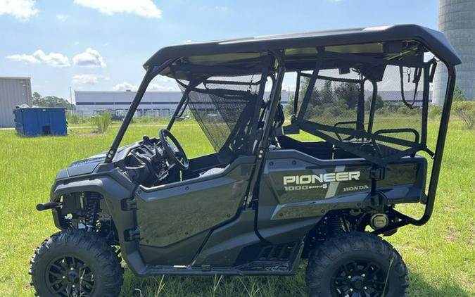 2024 Honda Pioneer 1000-5 Deluxe