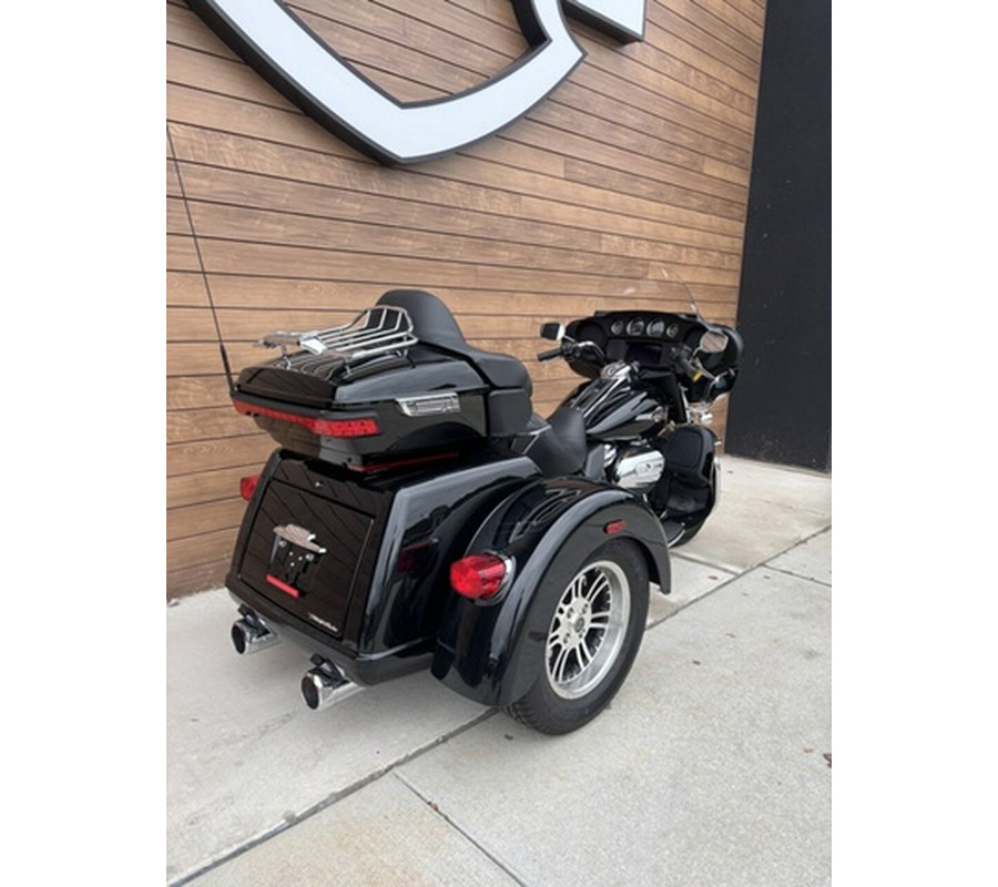 2024 Harley-Davidson Trike FLHTCUTG - Tri Glide Ultra
