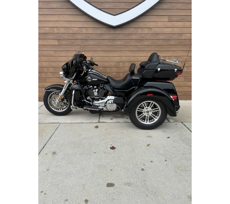 2024 Harley-Davidson Trike FLHTCUTG - Tri Glide Ultra