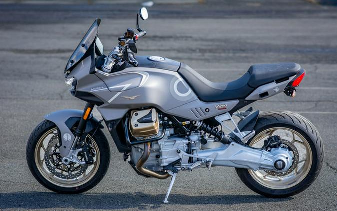 2024 Moto Guzzi V100 Mandello Aviazione Navale