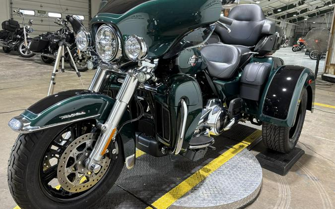 2024 Harley-Davidson Tri Glide Ultra Alpine Green / Vivid Black