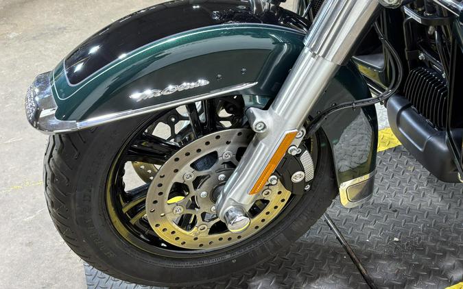 2024 Harley-Davidson Tri Glide Ultra Alpine Green / Vivid Black