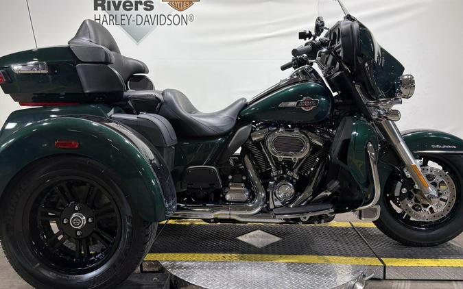 2024 Harley-Davidson Tri Glide Ultra Alpine Green / Vivid Black
