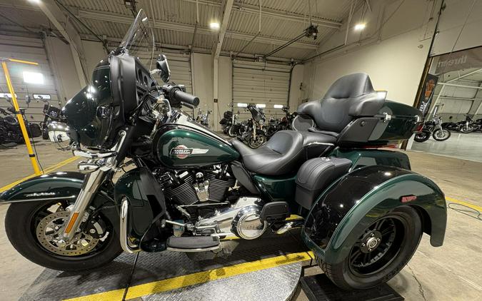 2024 Harley-Davidson Tri Glide Ultra Alpine Green / Vivid Black