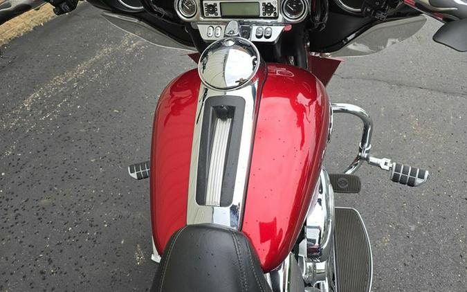 2012 Harley-Davidson FLHTCU - Electra Glide Ultra Classic