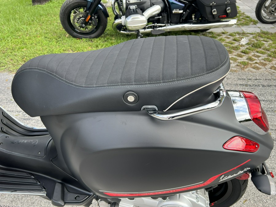 2022 Vespa Sprint 50 S