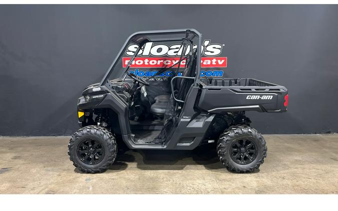 2025 Can-Am DEFENDER DPS HD10
