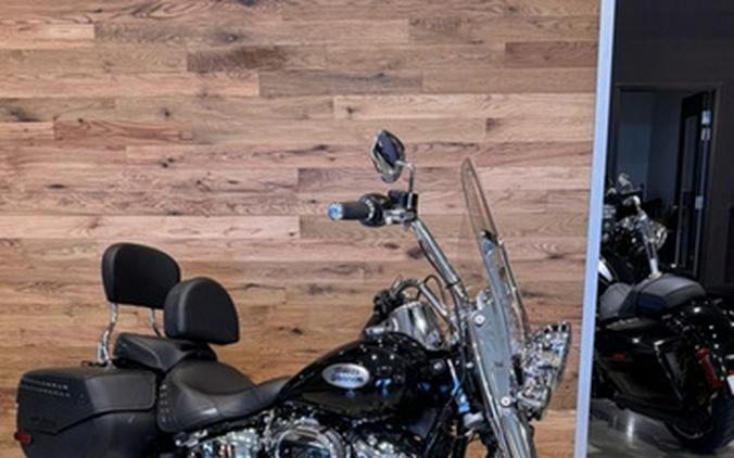 2022 Harley-Davidson Softail FLHCS - Heritage Classic 114