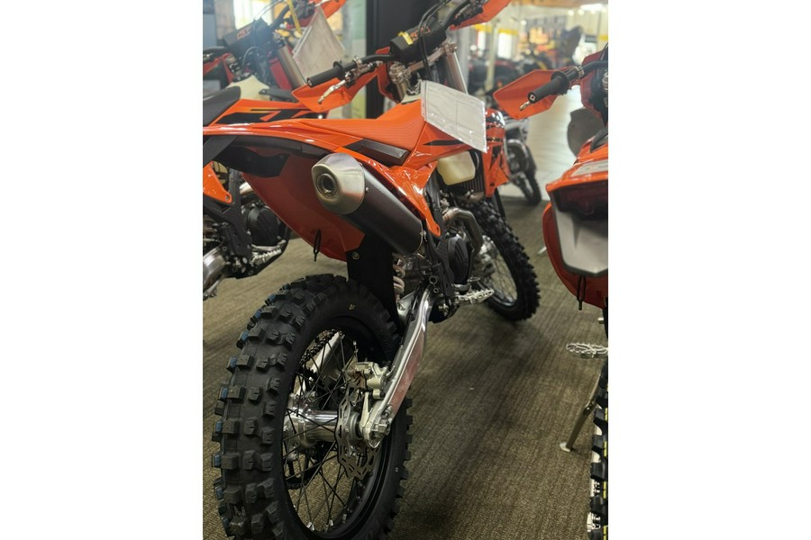 2025 KTM 450 XCF-W