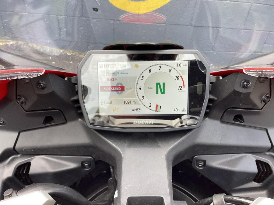 2025 Ducati PANIGALE V2