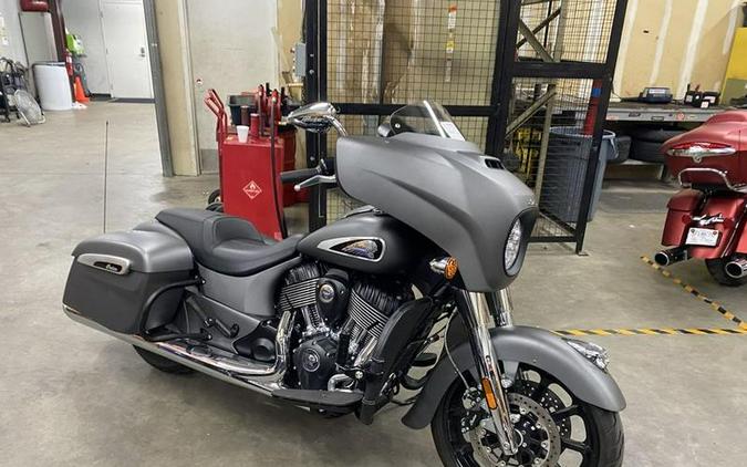 2020 Indian Motorcycle® Chieftain® Titanium Smoke