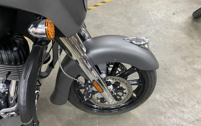 2020 Indian Motorcycle® Chieftain® Titanium Smoke