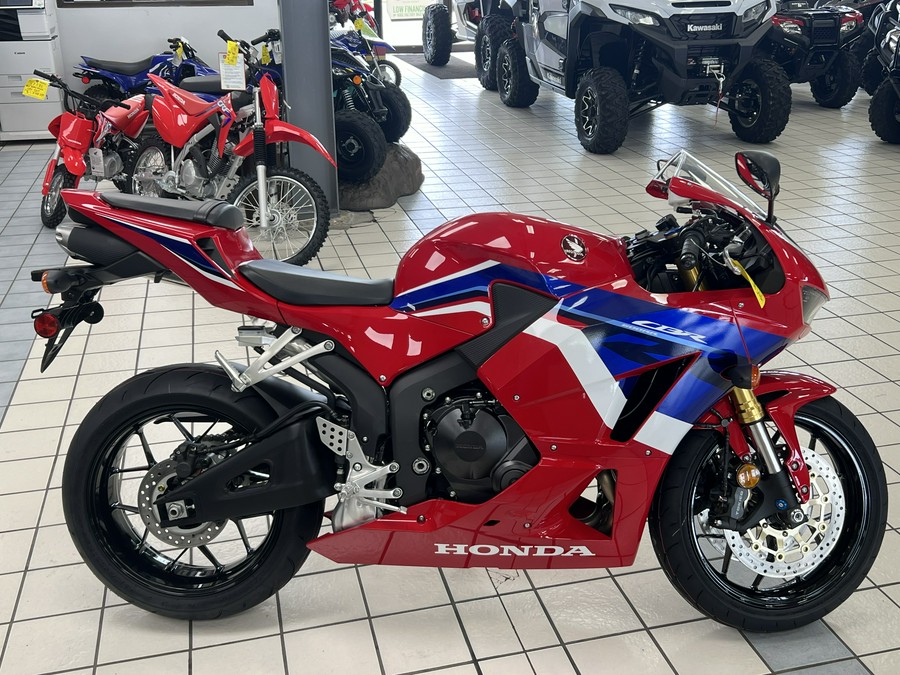 2024 Honda CBR600RR Base