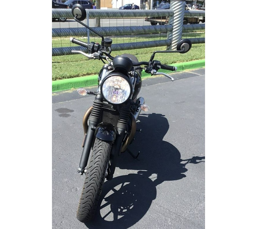 2019 Triumph Street Twin Jet Black