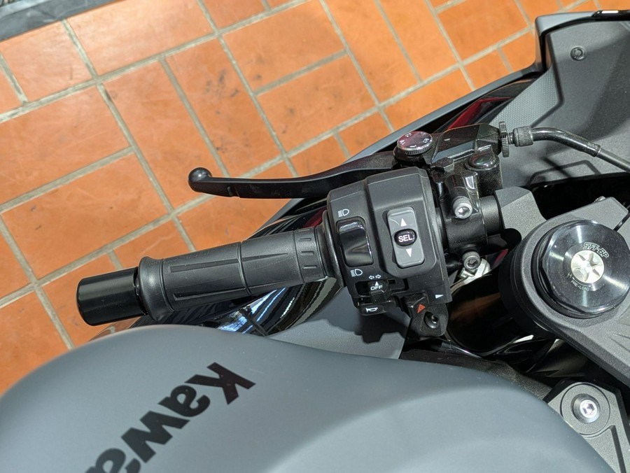 2025 Kawasaki Ninja ZX-6R
