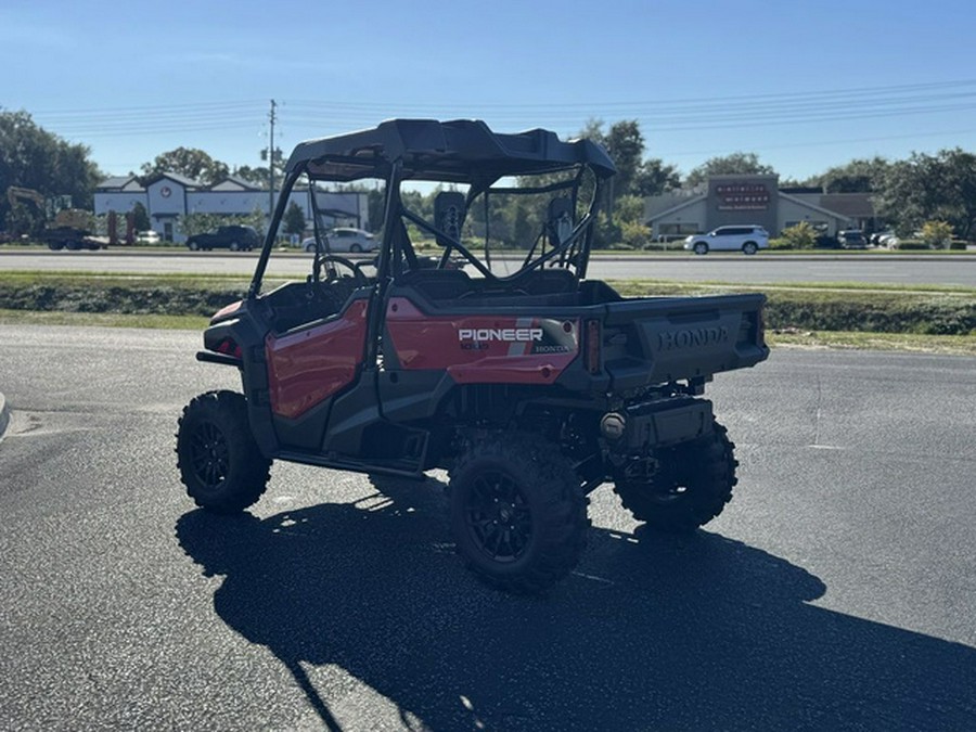 2025 Honda Pioneer 1000 Deluxe