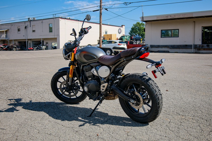 2027 Scrambler 400 X - Triumph
