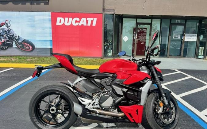 2022 Ducati Streetfighter V2 Ducati Red