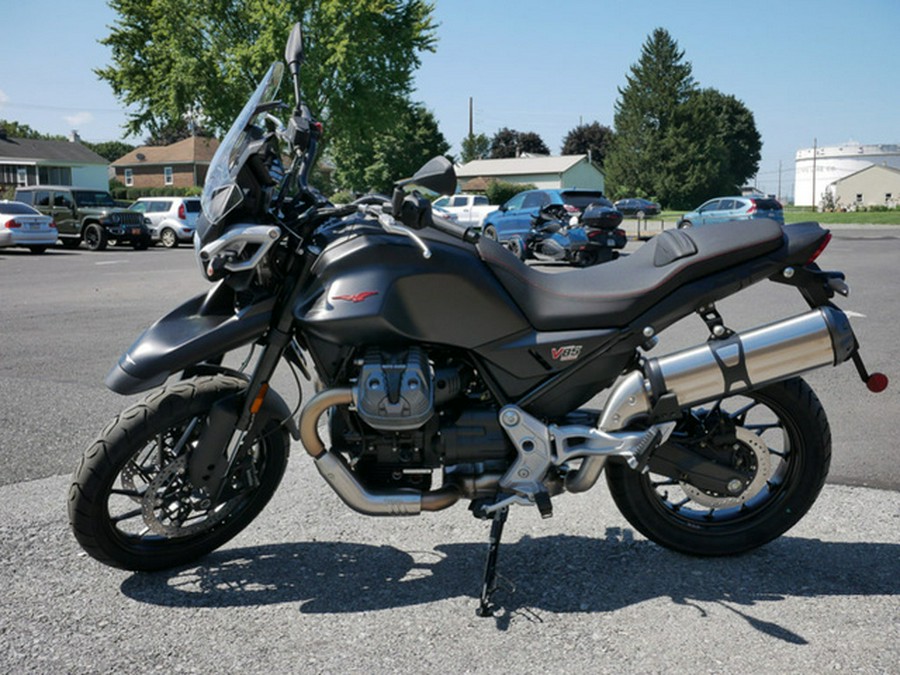 2025 Moto Guzzi V85 Strada