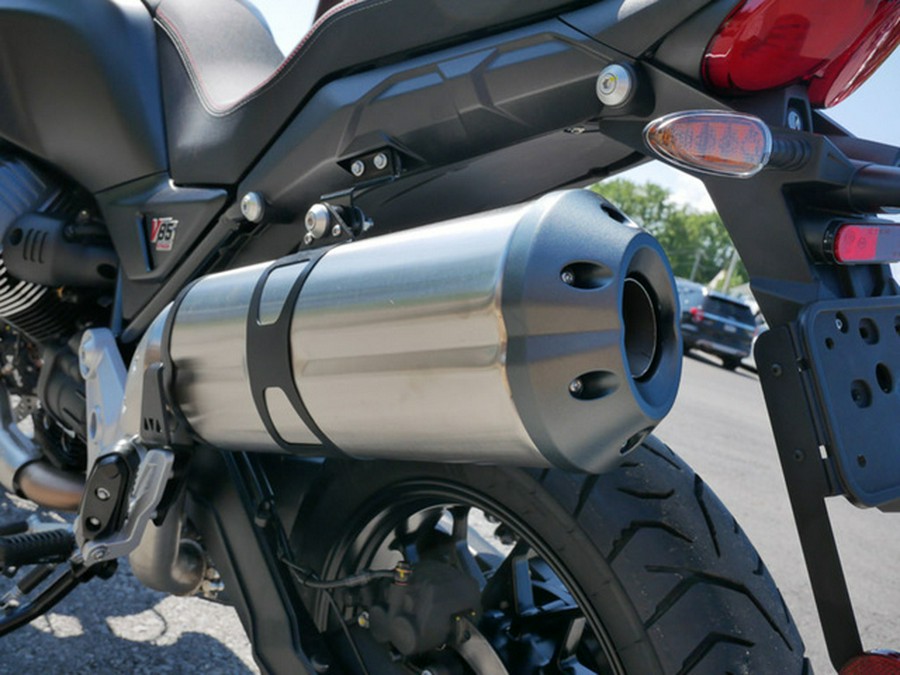 2025 Moto Guzzi V85 Strada