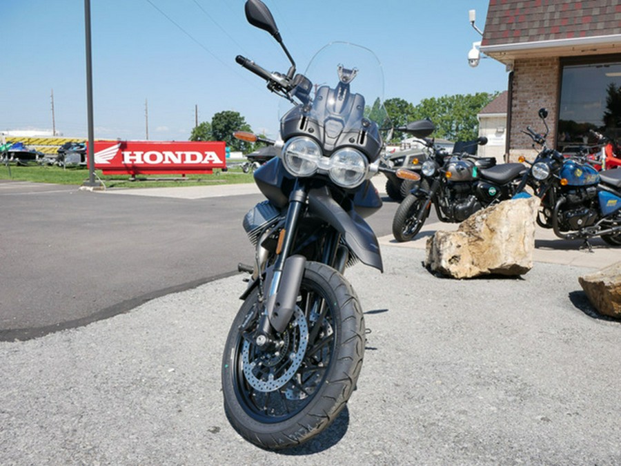 2025 Moto Guzzi V85 Strada