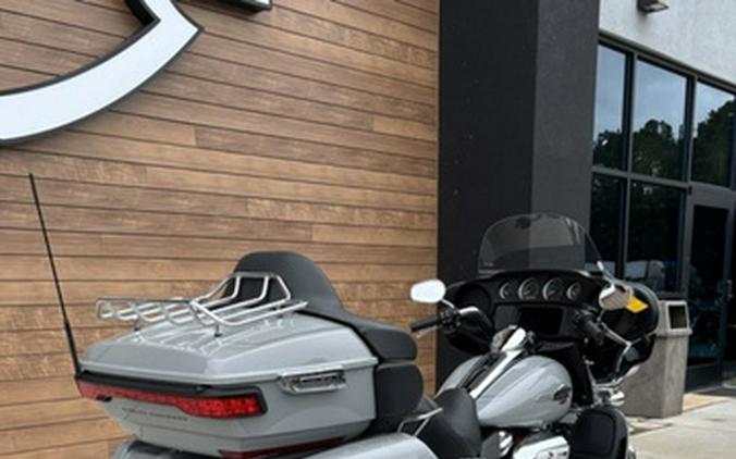 2024 Harley-Davidson Trike FLHTCUTG - Tri Glide Ultra