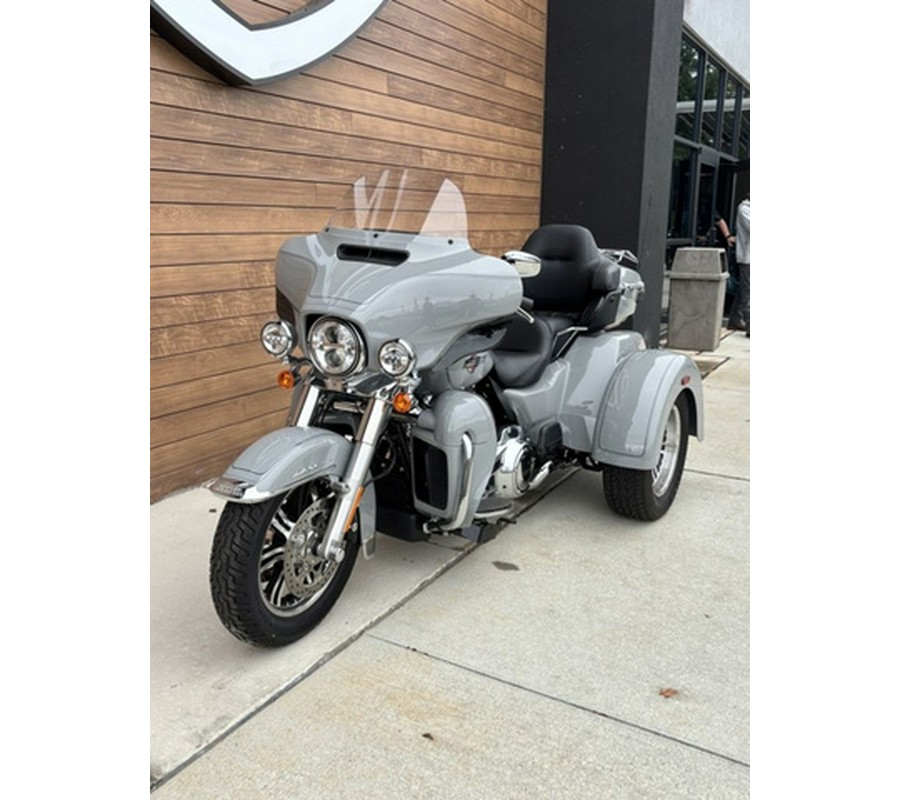 2024 Harley-Davidson Trike FLHTCUTG - Tri Glide Ultra