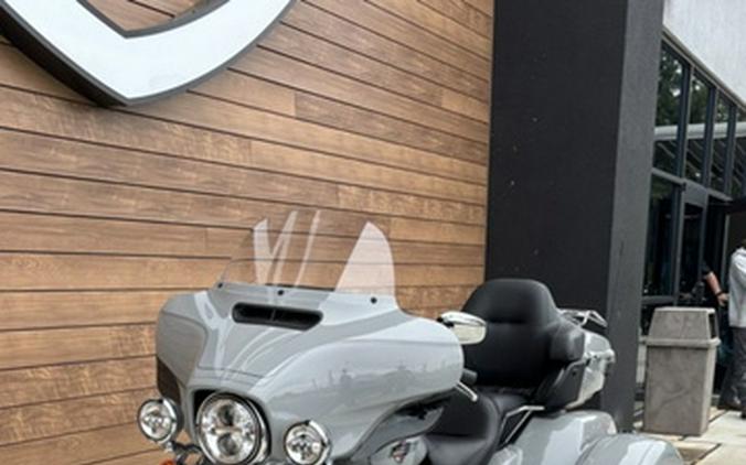 2024 Harley-Davidson Trike FLHTCUTG - Tri Glide Ultra