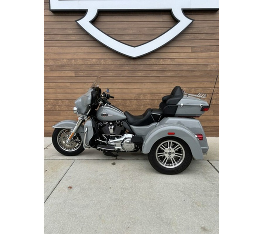2024 Harley-Davidson Trike FLHTCUTG - Tri Glide Ultra