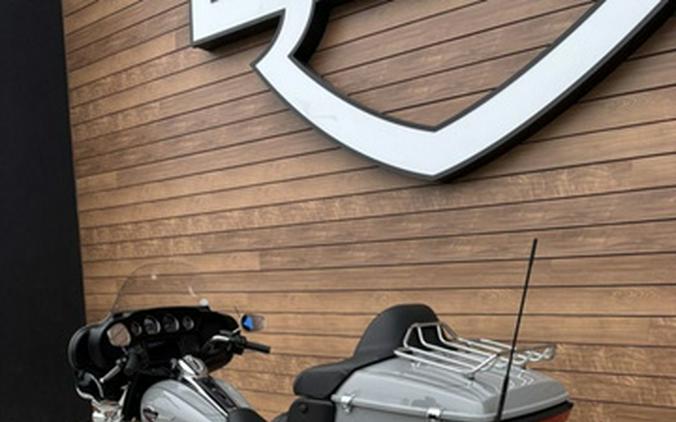 2024 Harley-Davidson Trike FLHTCUTG - Tri Glide Ultra