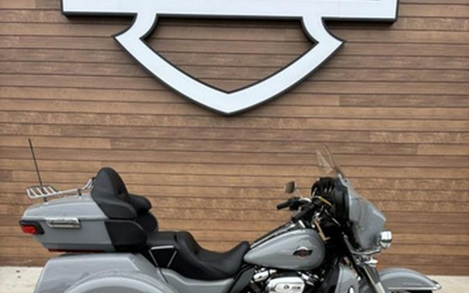 2024 Harley-Davidson Trike FLHTCUTG - Tri Glide Ultra