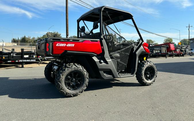 2024 Can-Am Defender XT HD9