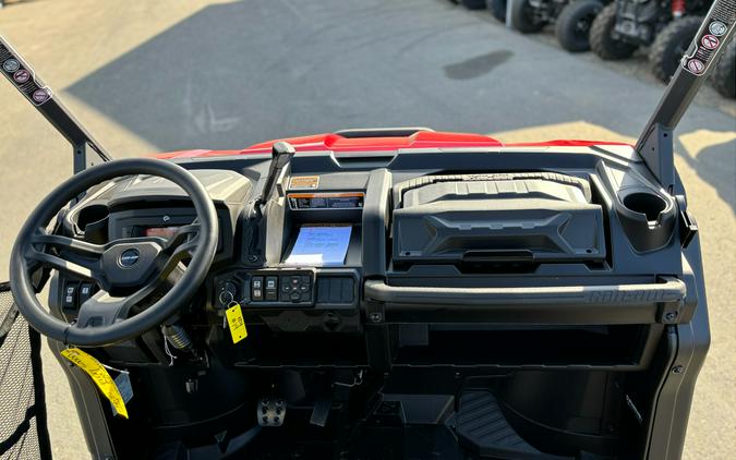 2024 Can-Am Defender XT HD9