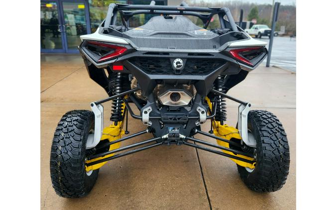 2024 Can-Am Maverick R 999T DCT