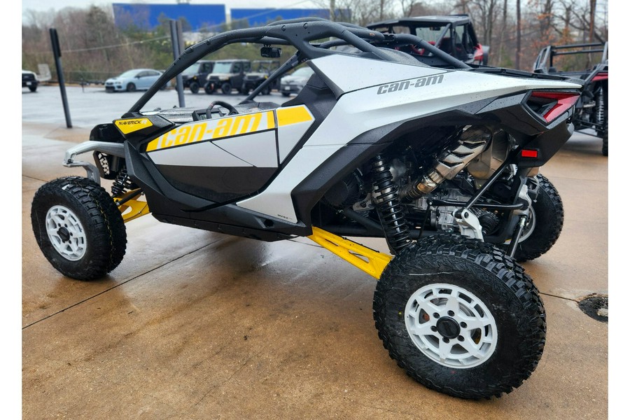 2024 Can-Am Maverick R 999T DCT