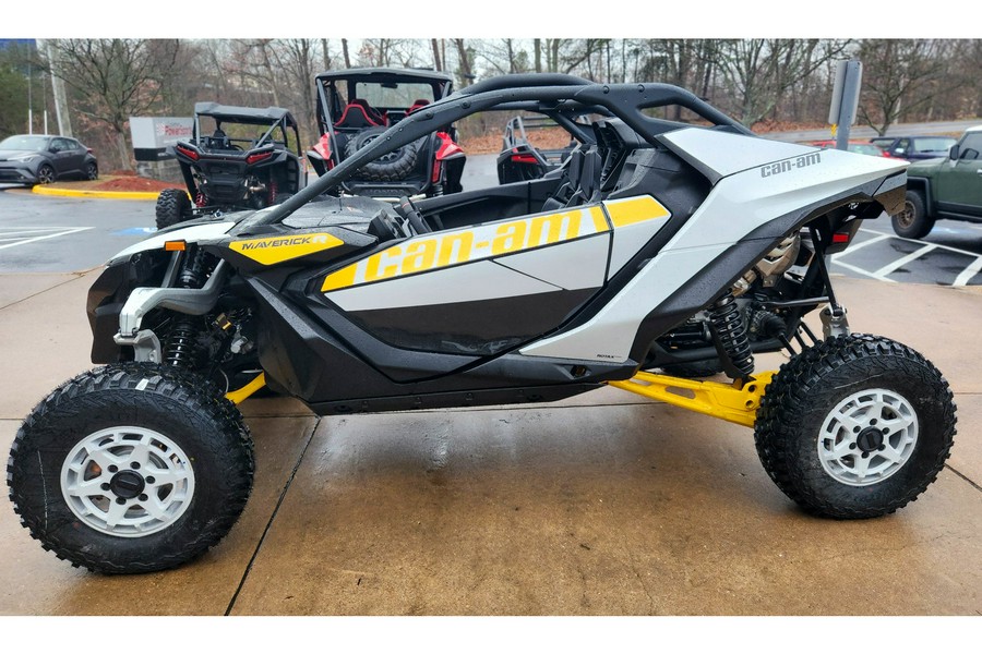 2024 Can-Am Maverick R 999T DCT