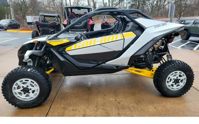 2024 Can-Am Maverick R 999T DCT