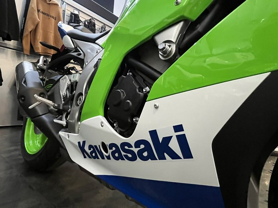 2024 Kawasaki Ninja® ZX™-10R 40th Anniversary Edition ABS