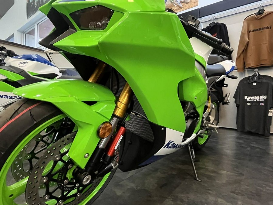 2024 Kawasaki Ninja® ZX™-10R 40th Anniversary Edition ABS