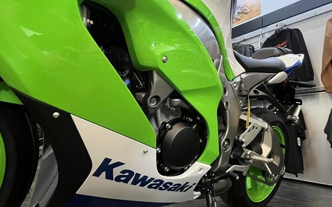 2024 Kawasaki Ninja® ZX™-10R 40th Anniversary Edition ABS