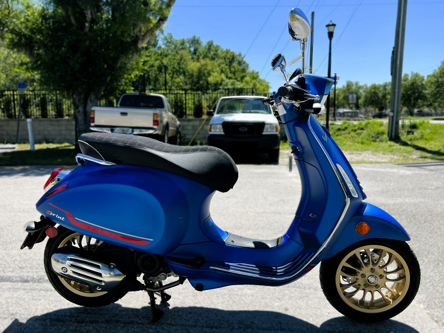 2022 Vespa Sprint 50 S